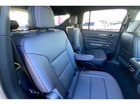 Used 2026 Chevrolet Traverse Z71 w/ Driver Confidence Package AWD/4WD image 28
