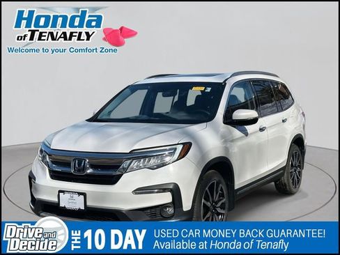 Certified 2022 Honda Pilot Touring image 2