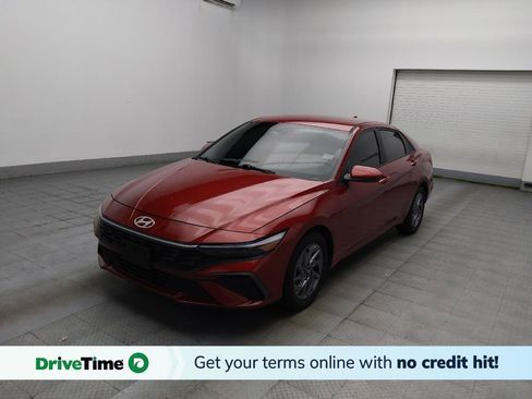 Used 2024 Hyundai Elantra Blue FWD image 1