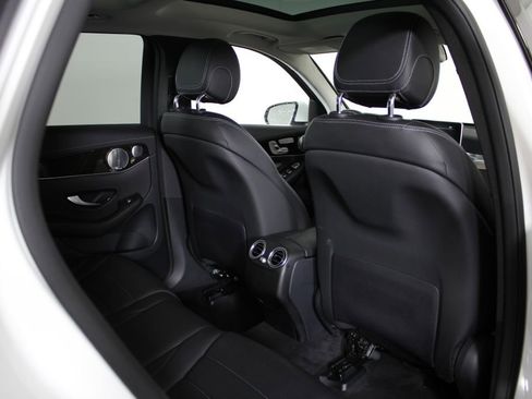 Used 2016 Mercedes-Benz GLC 300 4MATIC image 37