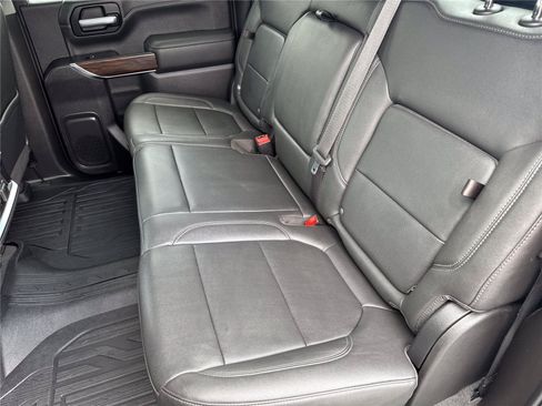 Used 2021 GMC Sierra 1500 SLT w/ SLT Convenience Package AWD/4WD image 32