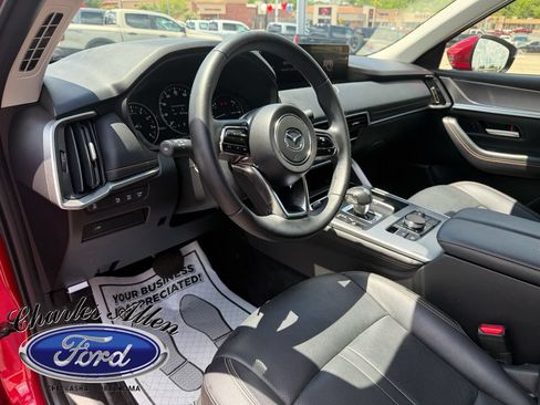 Used 2025 MAZDA CX-90 3.3 Turbo w/ Preferred Package AWD/4WD image 9