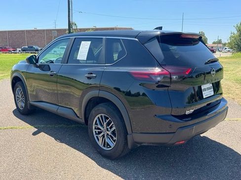 Used 2026 Nissan Rogue S FWD image 4