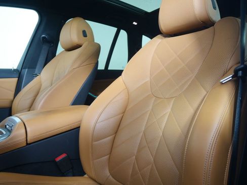 Certified 2023 BMW X5 sDrive40i w/ Parking Assistance Package image 9