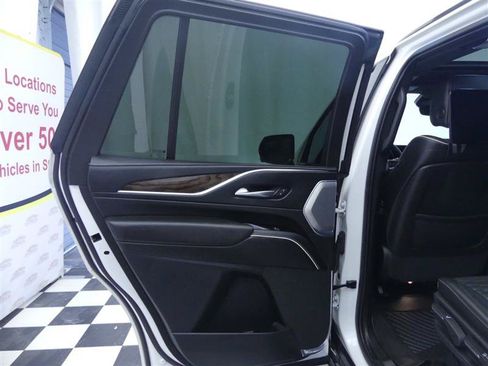 Used 2021 Cadillac Escalade Premium Luxury Platinum AWD/4WD image 25
