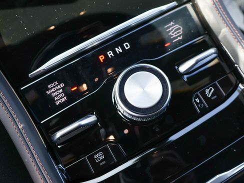 New 2026 Jeep Grand Cherokee L Summit AWD/4WD image 27