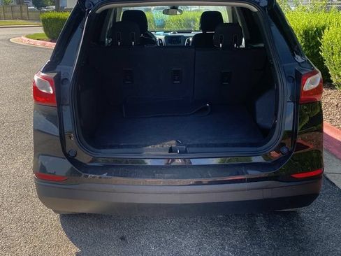 Used 2020 Chevrolet Equinox LS w/ LPO, Floor Liner Package FWD image 5