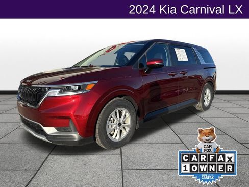 Used 2024 Kia Carnival LX image 1