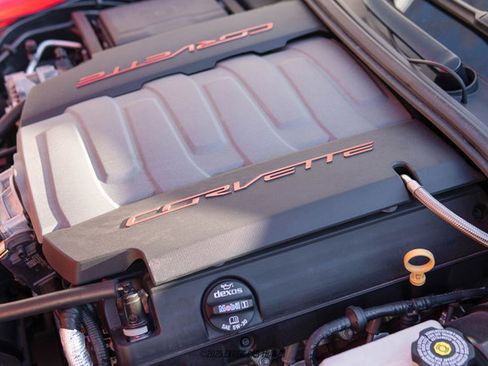 Used 2018 Chevrolet Corvette Stingray Convertible w/ 2LT Preferred Equipment Group image 18