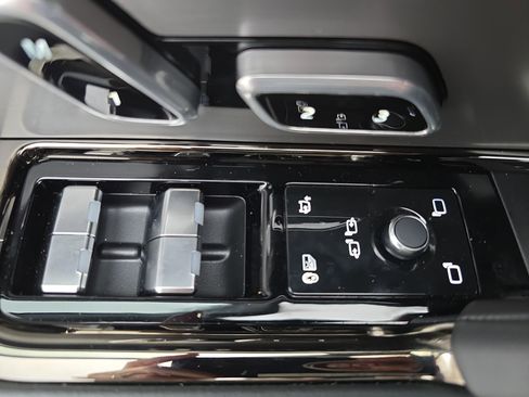 New 2026 Land Rover Range Rover Sport Dynamic SE image 28