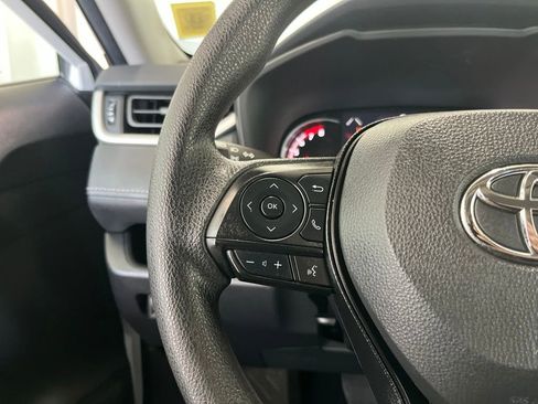 Used 2024 Toyota RAV4 LE AWD/4WD image 6