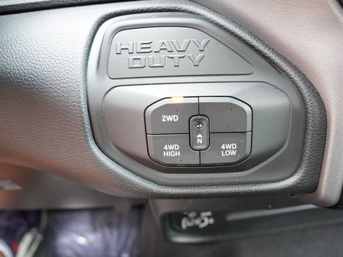 Certified 2026 RAM 2500 Big Horn AWD/4WD image 30
