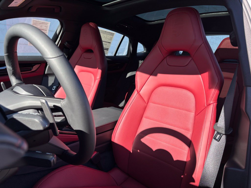 New 2026 Porsche Panamera RWD image 5