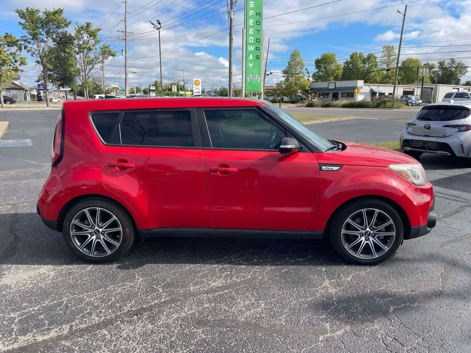 Used 2018 Kia Soul ! w/ Tech Package FWD image 8