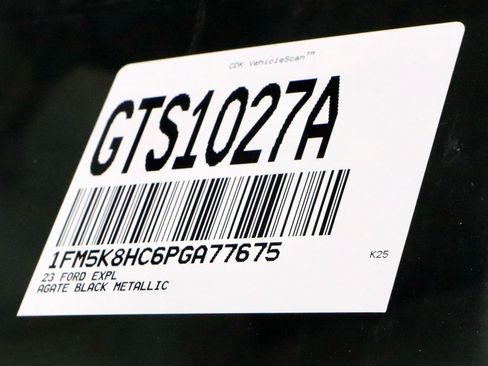 Certified 2023 Ford Explorer Platinum w/ Class IV Trailer Tow Package image 37