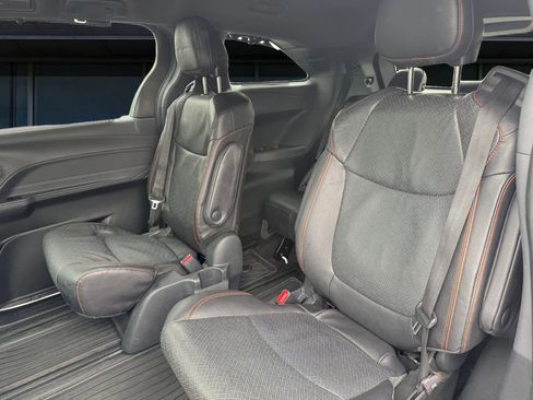 Used 2024 Toyota Sienna XSE w/ XSE Premium Package image 16