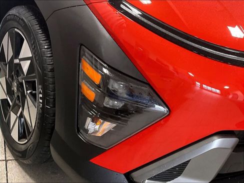 Used 2024 Hyundai Kona SEL w/ Convenience Package image 31