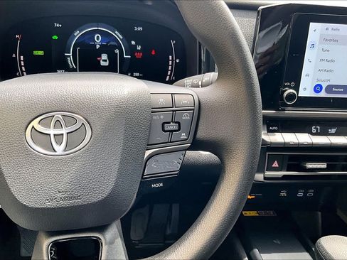 Certified 2025 Toyota Camry LE w/ Convenience Package FWD image 25