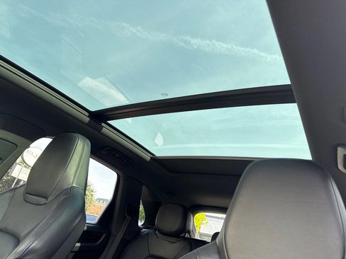 Used 2019 Porsche Cayenne image 23