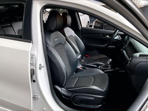 Used 2020 Kia Forte GT-Line image 8