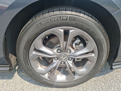 Used 2024 Honda Accord EX image 8