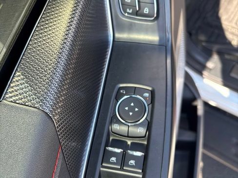 Used 2024 Ford F150 Raptor AWD/4WD image 11