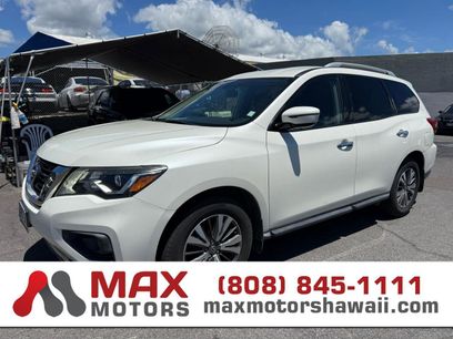 Used 2017 Nissan Pathfinder SV