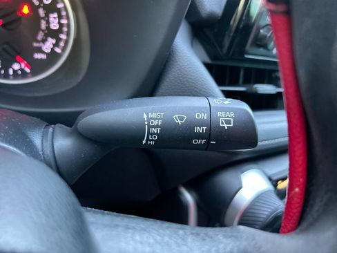 Used 2022 Toyota RAV4 LE FWD image 25