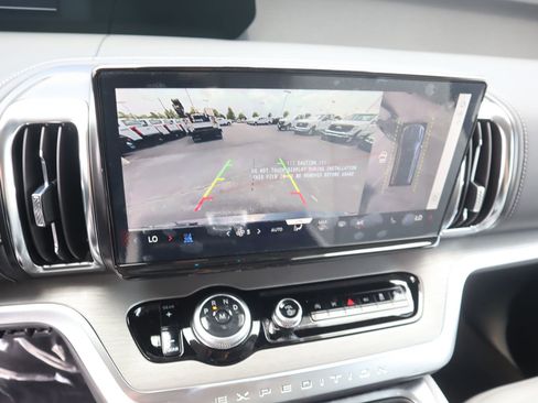 New 2026 Ford Expedition Platinum AWD/4WD image 6
