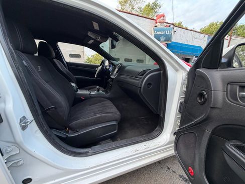 Used 2012 Chrysler 300 S RWD image 35