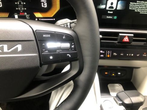 New 2026 Kia Sportage EX image 25