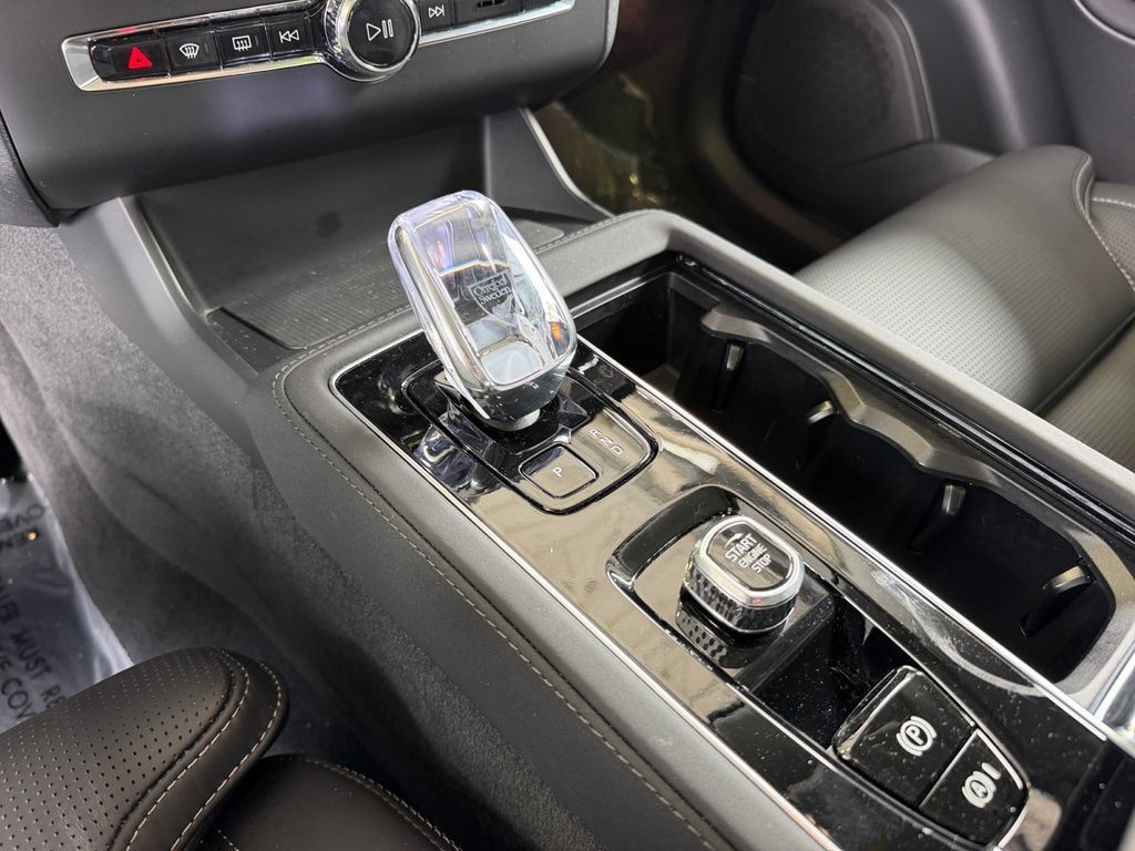 Certified 2026 Volvo XC90 B5 Ultra AWD/4WD image 25