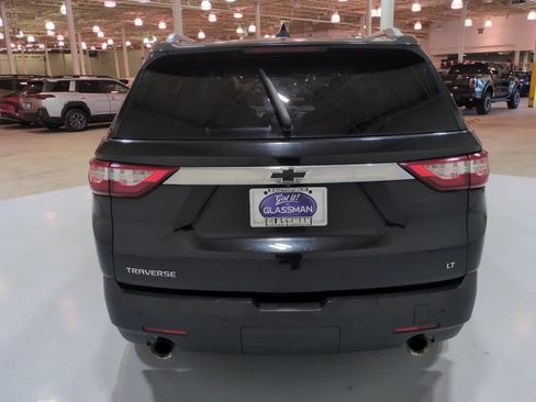 Used 2018 Chevrolet Traverse LT FWD image 4