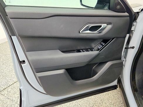 Used 2025 Land Rover Range Rover Velar Dynamic SE AWD/4WD image 11