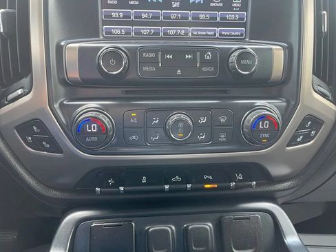 Used 2017 GMC Sierra 2500 Denali AWD/4WD image 29