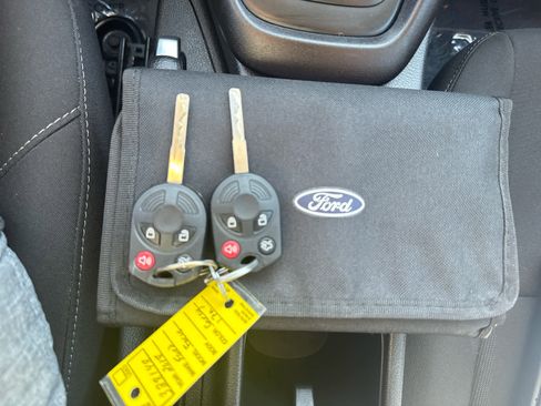 Used 2018 Ford Focus SE image 23