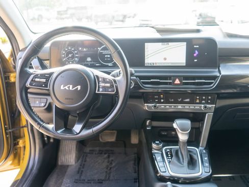 Used 2024 Kia Seltos S AWD/4WD image 14