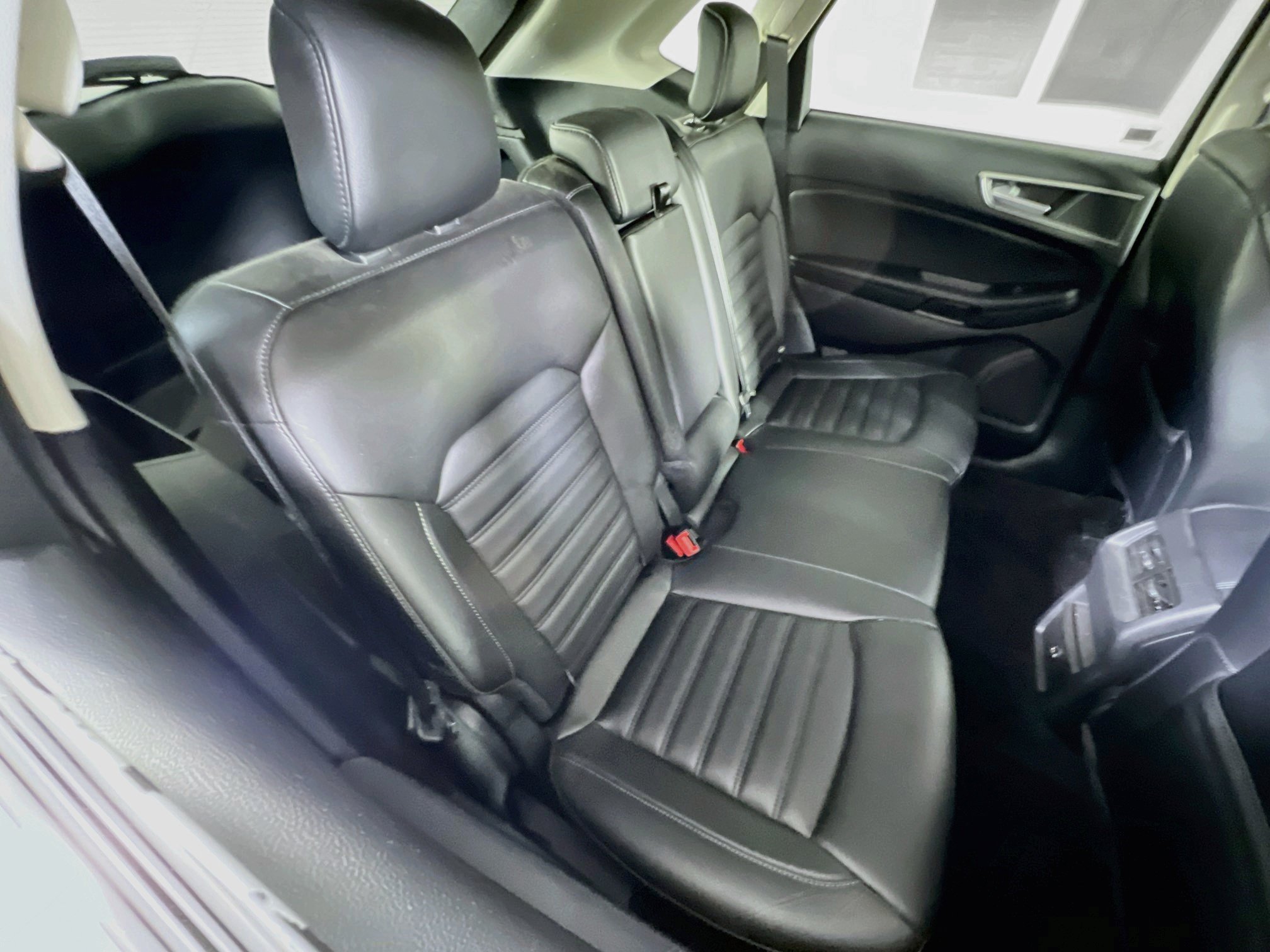 Used 2022 Ford Edge SEL AWD/4WD image 25
