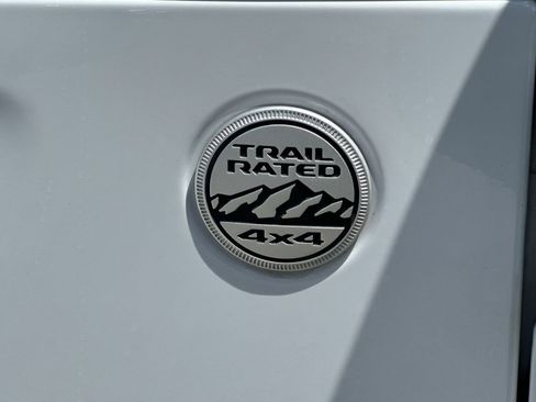 Used 2021 Jeep Gladiator Overland AWD/4WD image 44