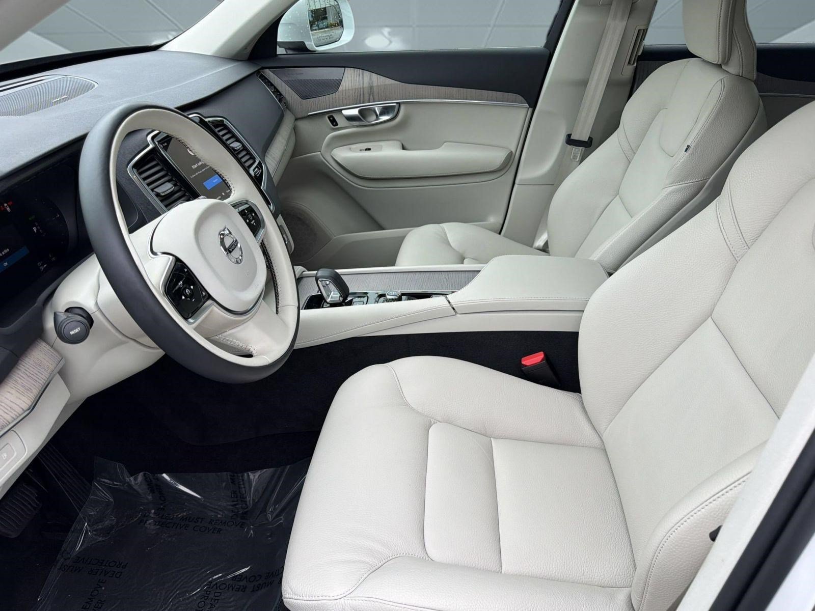 Certified 2024 Volvo XC90 T8 Plus w/ Protection Package AWD/4WD image 5