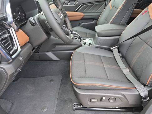 New 2026 GMC Canyon AT4 AWD/4WD image 37