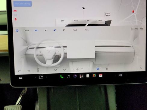 Used 2024 Tesla Model Y Long Range RWD image 21