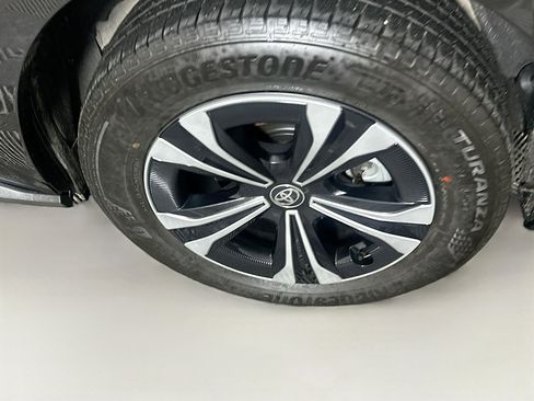 Used 2024 Toyota bZ4X XLE image 11