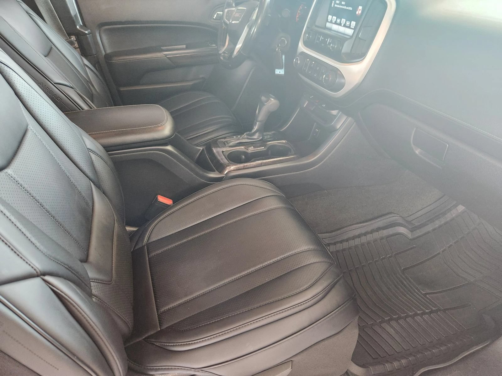 Used 2016 GMC Canyon SLE RWD image 13