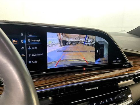 Used 2024 Cadillac Escalade ESV Premium Luxury AWD/4WD image 27