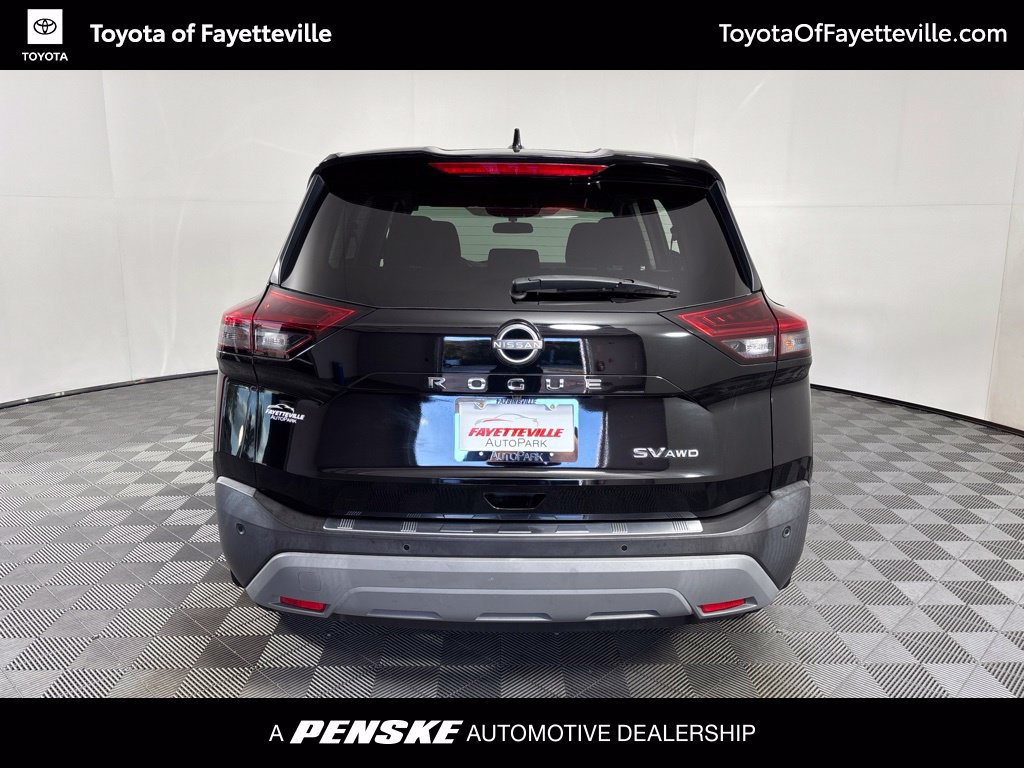 Used 2022 Nissan Rogue SV AWD/4WD image 4