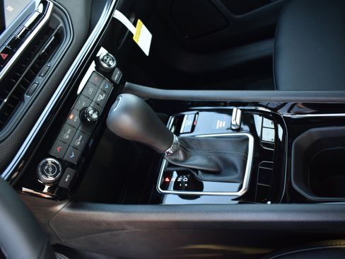 New 2026 Jeep Compass Latitude image 22