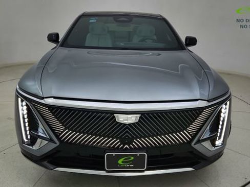 Used 2024 Cadillac Lyriq Luxury AWD/4WD image 13