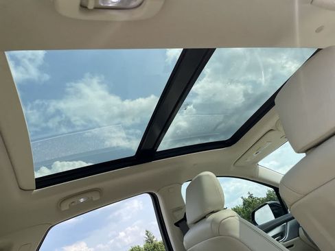 Certified 2023 Cadillac XT5 Premium Luxury AWD/4WD image 21