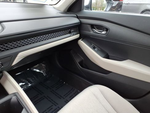Certified 2024 Honda Accord LX image 24